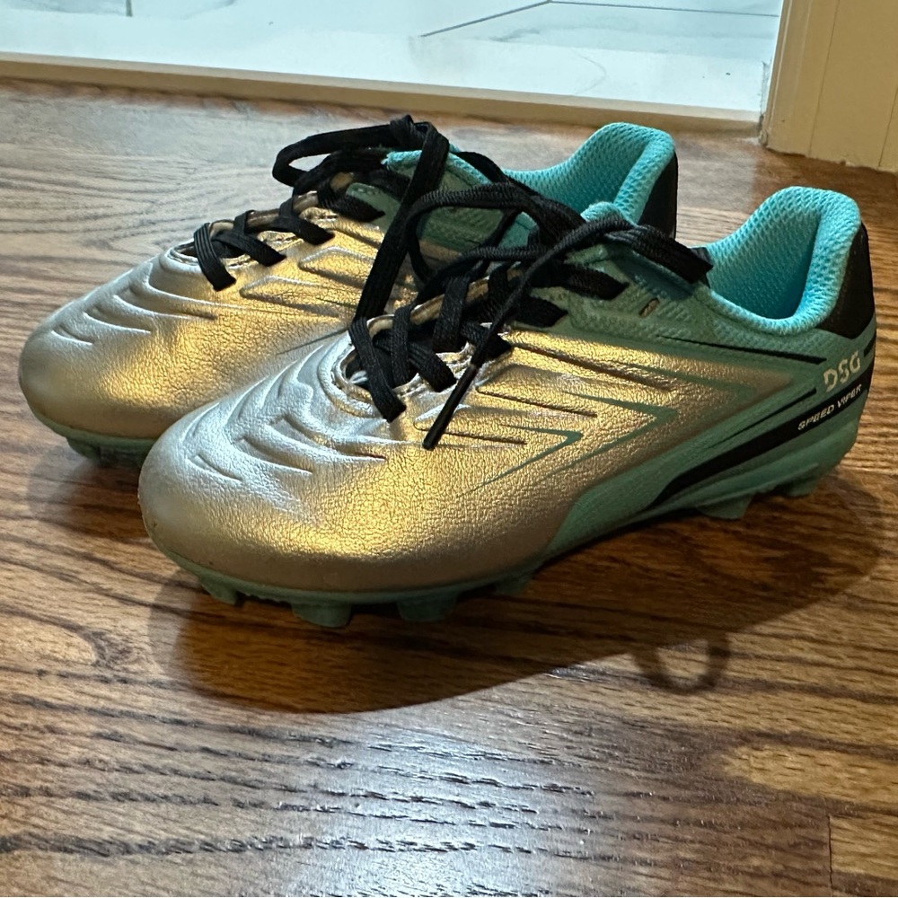Dsg kids soccer cleats